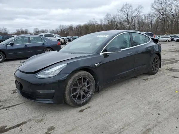 5YJ3E1EAXKF305127 2019 TESLA MODEL 3 - Image 1