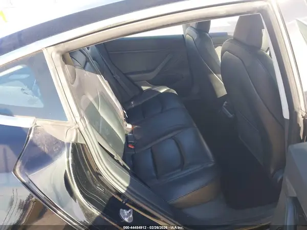 5YJ3E1EAXKF305614 2019 TESLA MODEL 3 - Image 8