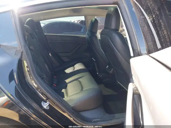 5YJ3E1EAXKF306178 2019 TESLA MODEL 3 - Image 8