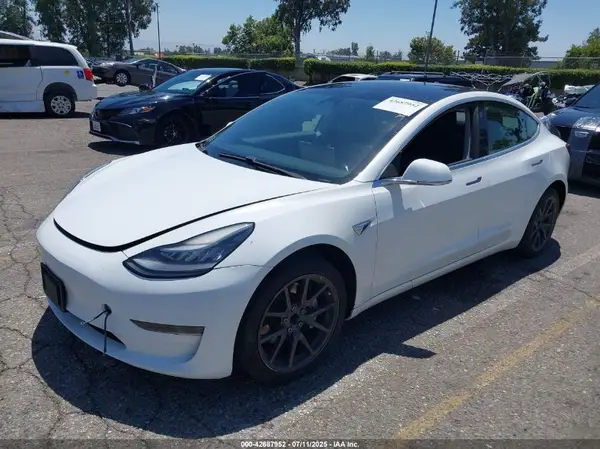 5YJ3E1EAXKF309758 2019 TESLA MODEL 3 - Image 2