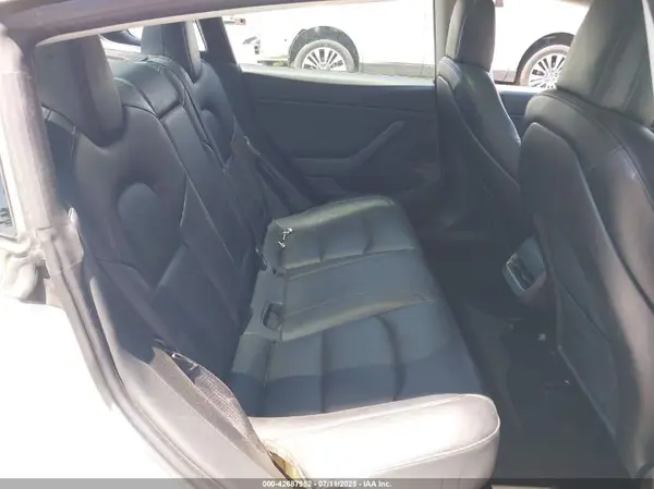 5YJ3E1EAXKF309758 2019 TESLA MODEL 3 - Image 8