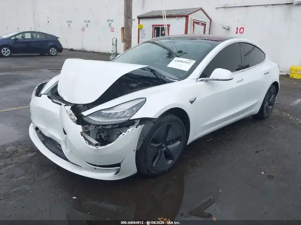 5YJ3E1EAXKF310120 2019 TESLA MODEL 3 - Image 2