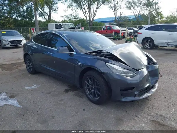 5YJ3E1EAXKF312207 2019 TESLA MODEL 3 - Image 1
