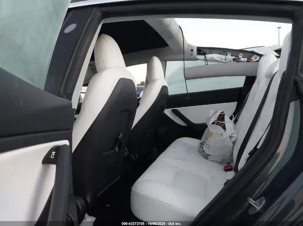 5YJ3E1EAXKF312546 2019 TESLA MODEL 3 - Image 8