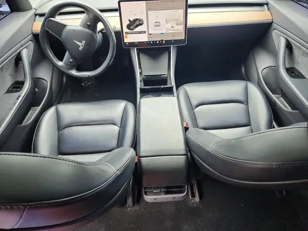 5YJ3E1EAXKF313390 2019 TESLA MODEL 3 - Image 8