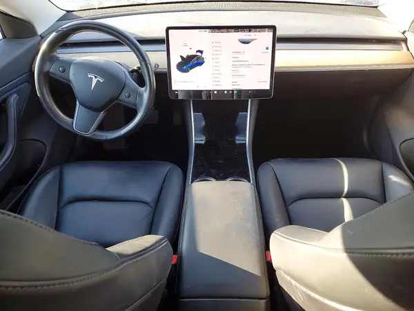 5YJ3E1EAXKF313874 2019 TESLA MODEL 3 - Image 8