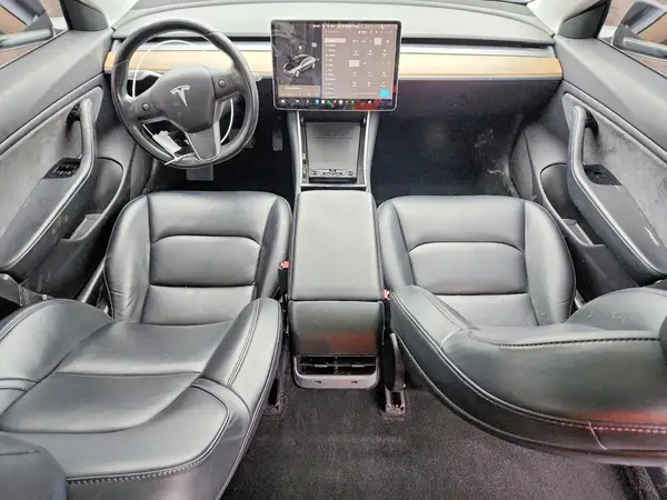 5YJ3E1EAXKF314359 2019 TESLA MODEL 3 - Image 8