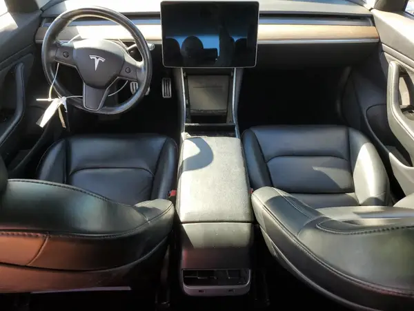 5YJ3E1EAXKF316760 2019 TESLA MODEL 3 - Image 8