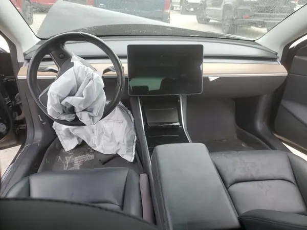 5YJ3E1EAXKF324616 2019 TESLA MODEL 3 - Image 8