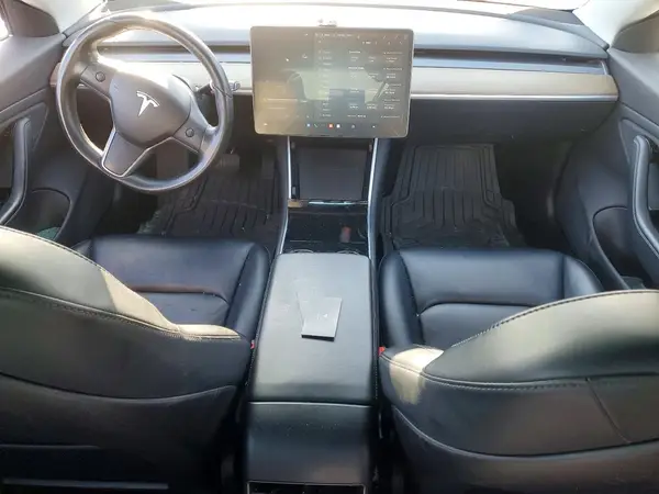 5YJ3E1EAXKF327130 2019 TESLA MODEL 3 - Image 8