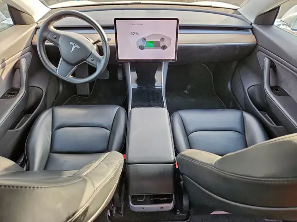 5YJ3E1EAXKF331582 2019 TESLA MODEL 3 - Image 8