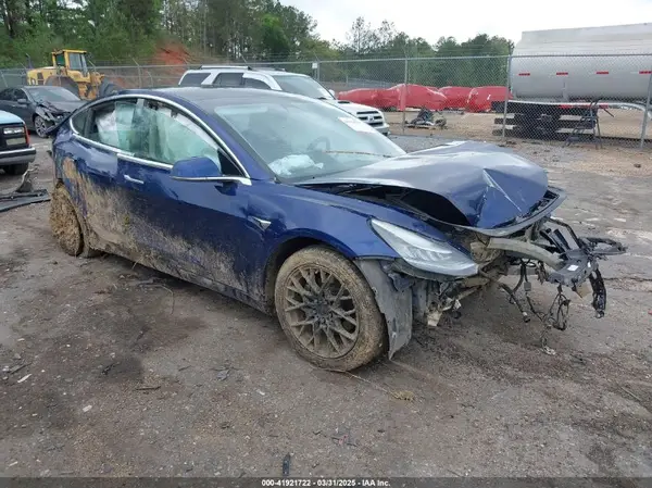 5YJ3E1EAXKF332974 2019 TESLA MODEL 3 - Image 1