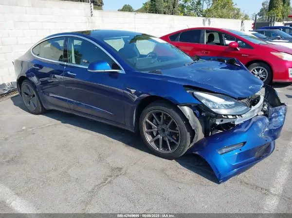 5YJ3E1EAXKF347202 2019 TESLA MODEL 3 - Image 1
