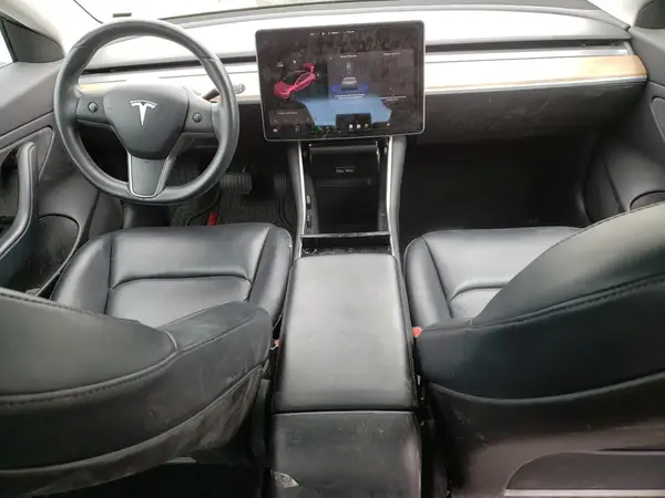 5YJ3E1EAXKF394746 2019 TESLA MODEL 3 - Image 8