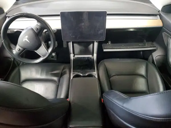 5YJ3E1EAXKF395959 2019 TESLA MODEL 3 - Image 8