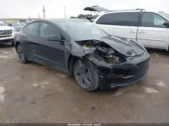 5YJ3E1EAXKF397811 2019 TESLA MODEL 3