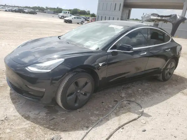 5YJ3E1EAXKF399199 2019 TESLA MODEL 3 - Image 1
