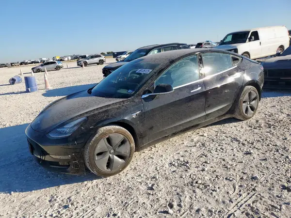5YJ3E1EAXKF399834 2019 TESLA MODEL 3 - Image 1