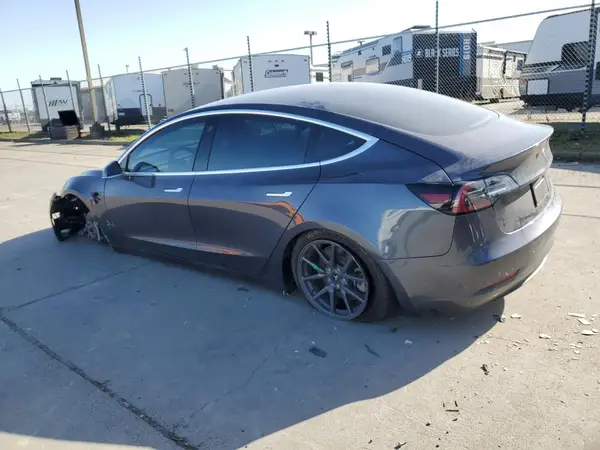 5YJ3E1EAXKF400464 2019 TESLA MODEL 3 - Image 2