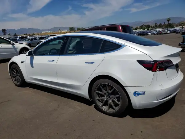 5YJ3E1EAXKF401243 2019 TESLA MODEL 3 - Image 2