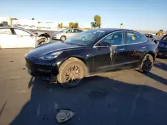 5YJ3E1EAXKF410010 2019 TESLA MODEL 3