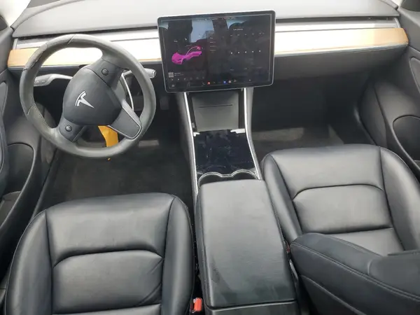 5YJ3E1EAXKF410587 2019 TESLA MODEL 3 - Image 8