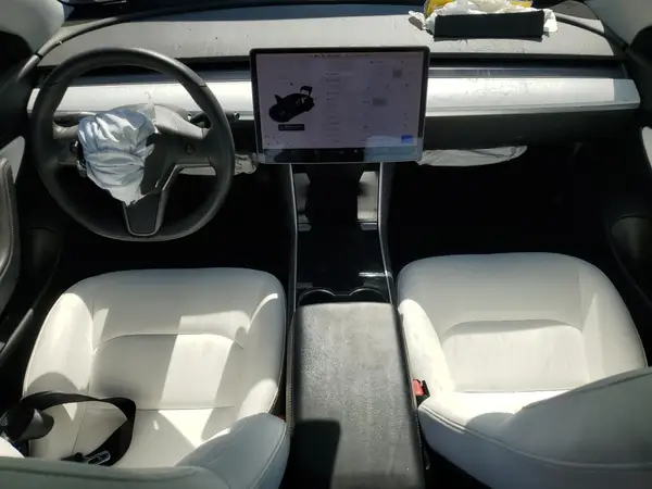 5YJ3E1EAXKF413005 2019 TESLA MODEL 3 - Image 8