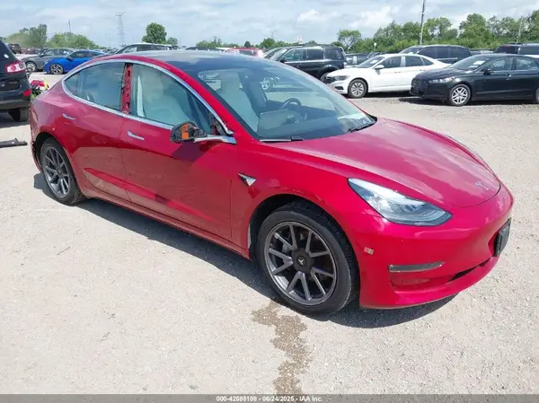 5YJ3E1EAXKF413098 2019 TESLA MODEL 3 - Image 1