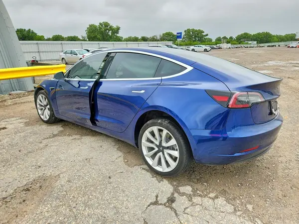 5YJ3E1EAXKF417457 2019 TESLA MODEL 3 - Image 2