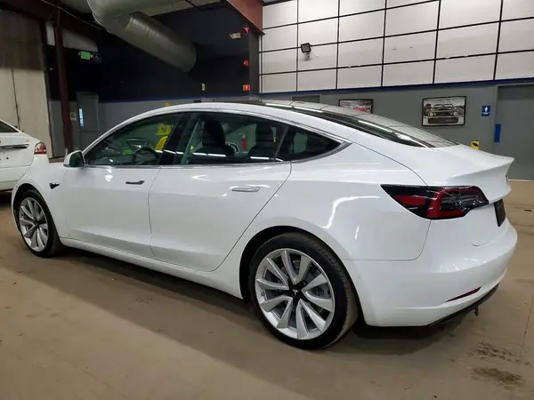 5YJ3E1EAXKF417507 2019 TESLA MODEL 3 - Image 2