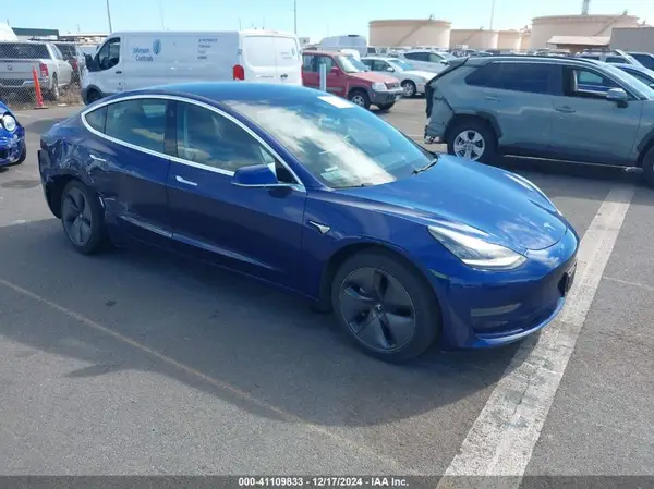 5YJ3E1EAXKF424926 2019 TESLA MODEL 3 - Image 1