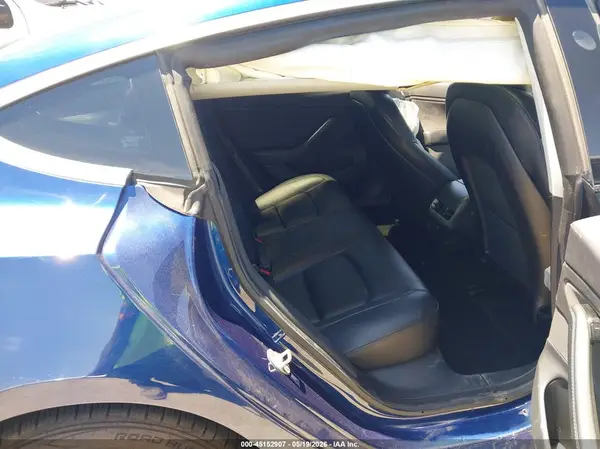 5YJ3E1EAXKF425025 2019 TESLA MODEL 3 - Image 8