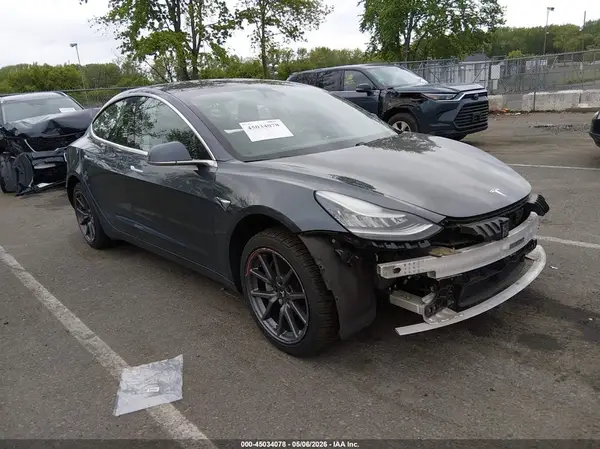 5YJ3E1EAXKF426952 2019 TESLA MODEL 3 - Image 1
