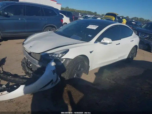 5YJ3E1EAXKF430791 2019 TESLA MODEL 3 - Image 2