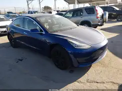 5YJ3E1EAXKF476167 2019 TESLA MODEL 3