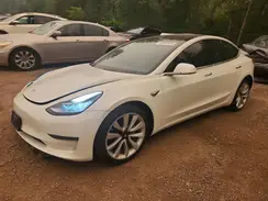 5YJ3E1EAXKF480414 2019 TESLA MODEL 3