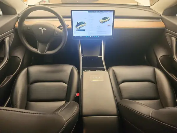 5YJ3E1EAXKF480414 2019 TESLA MODEL 3 - Image 8