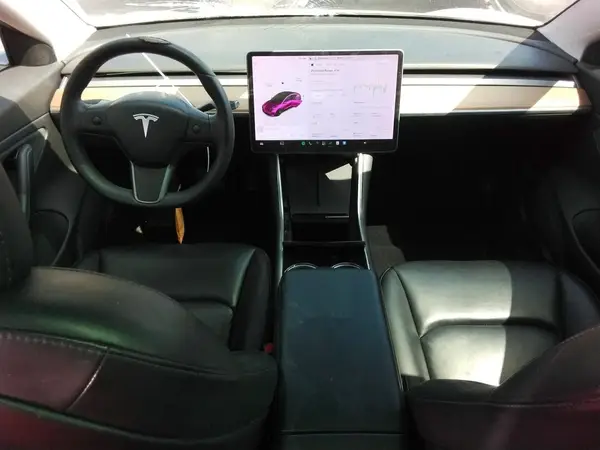 5YJ3E1EAXKF482955 2019 TESLA MODEL 3 - Image 8