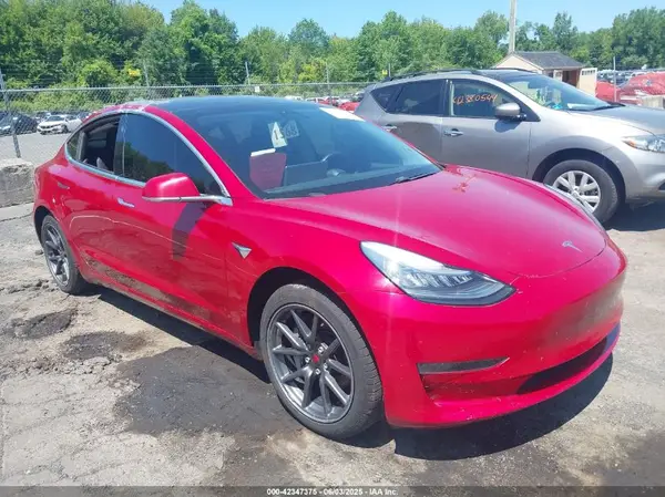5YJ3E1EAXKF483331 2019 TESLA MODEL 3 - Image 1