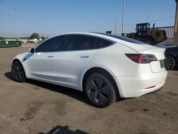 5YJ3E1EAXKF483703 2019 TESLA MODEL 3 - Image 2