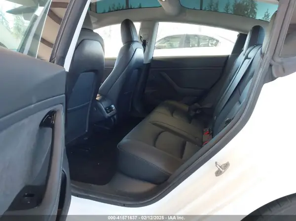 5YJ3E1EAXKF484916 2019 TESLA MODEL 3 - Image 8