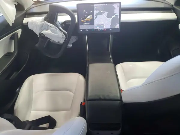 5YJ3E1EAXKF486262 2019 TESLA MODEL 3 - Image 8