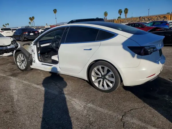 5YJ3E1EAXKF486892 2019 TESLA MODEL 3 - Image 2