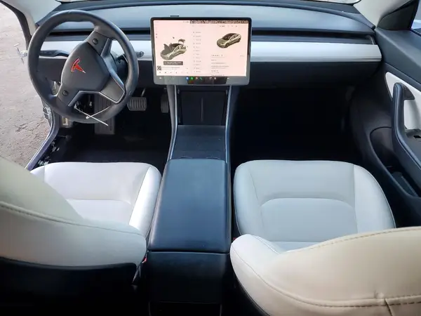 5YJ3E1EAXKF509359 2019 TESLA MODEL 3 - Image 8