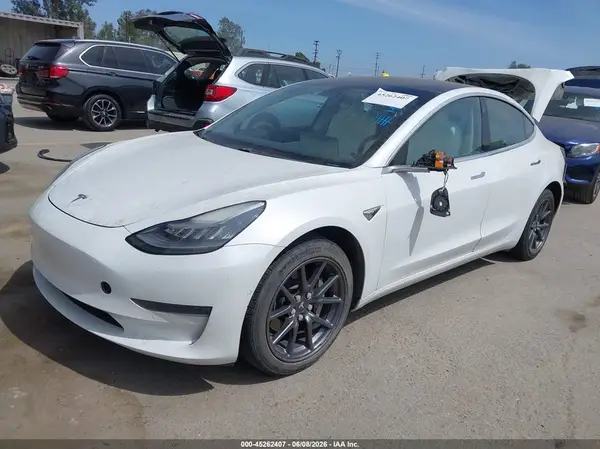 5YJ3E1EAXLF515678 2020 TESLA MODEL 3 - Image 2