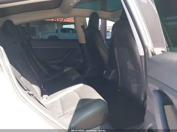 5YJ3E1EAXLF598061 2020 TESLA MODEL 3 - Image 8