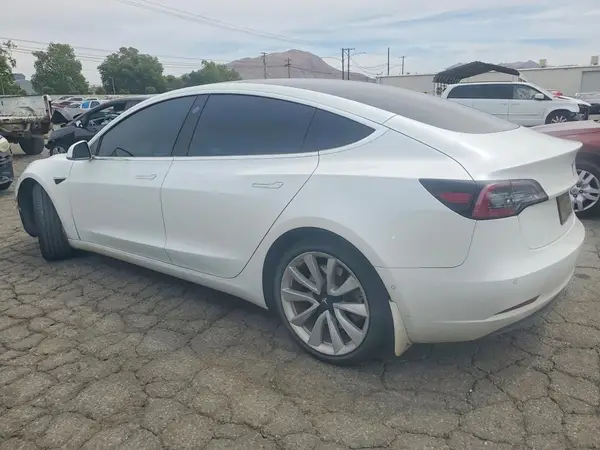 5YJ3E1EAXLF615912 2020 TESLA MODEL 3 - Image 2