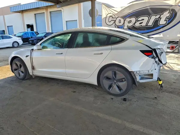 5YJ3E1EAXLF633262 2020 TESLA MODEL 3 - Image 2