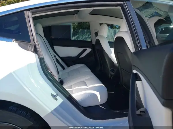 5YJ3E1EAXLF634671 2020 TESLA MODEL 3 - Image 8