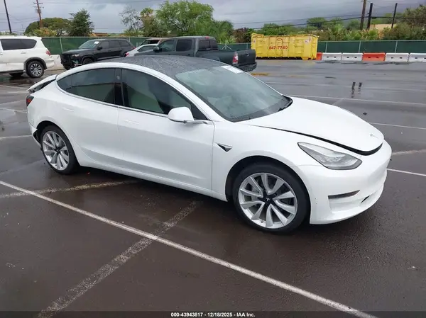 5YJ3E1EAXLF634976 2020 TESLA MODEL 3 - Image 1